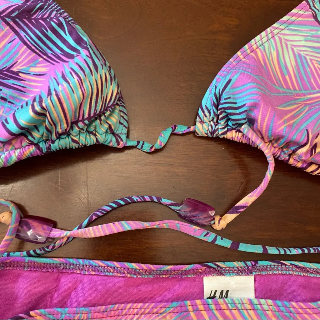 H&M Womens 2 Pc Bikini Swim Suit Top Size 6 Bottoms XS Size 4 Waist 28” Palm - Image 3