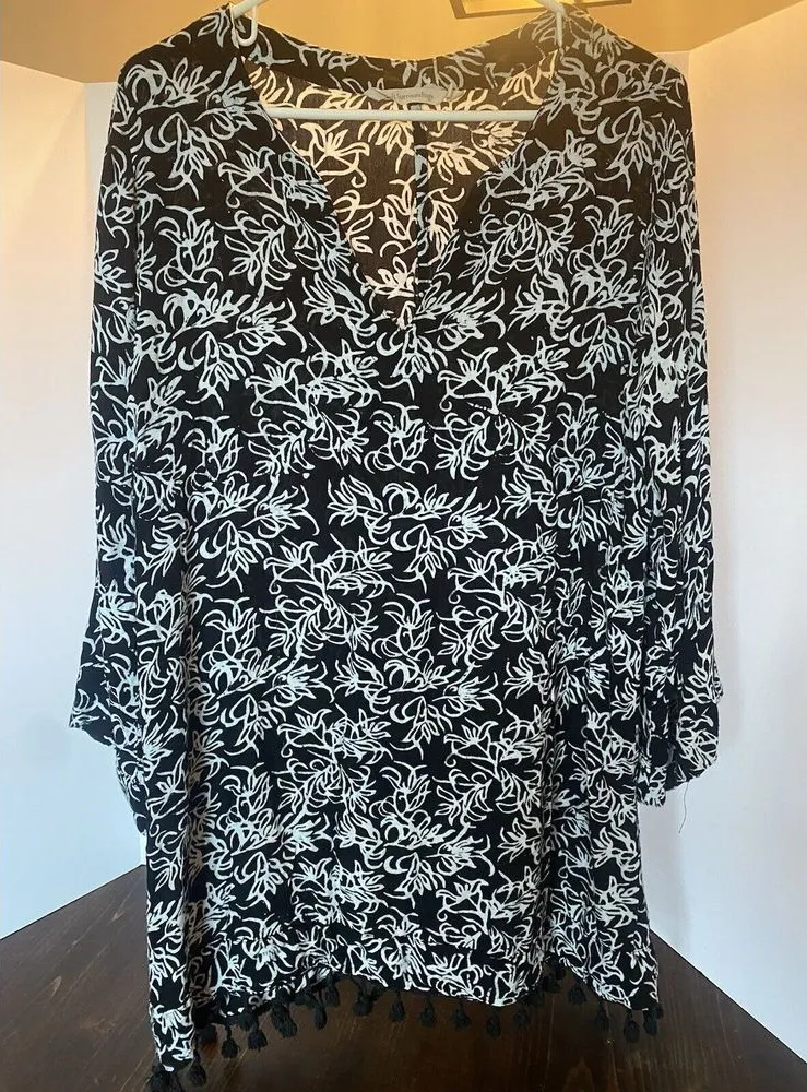 Soft Surroundings Womens Tunic Top Cover Up Black White Tassel Fringe Sz Medium - Image 1