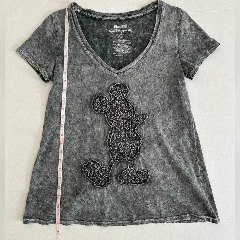 Disney Women's‎ Gray Marble Embroidered Mickey Mouse Cotton Shirt Medium - Image 5