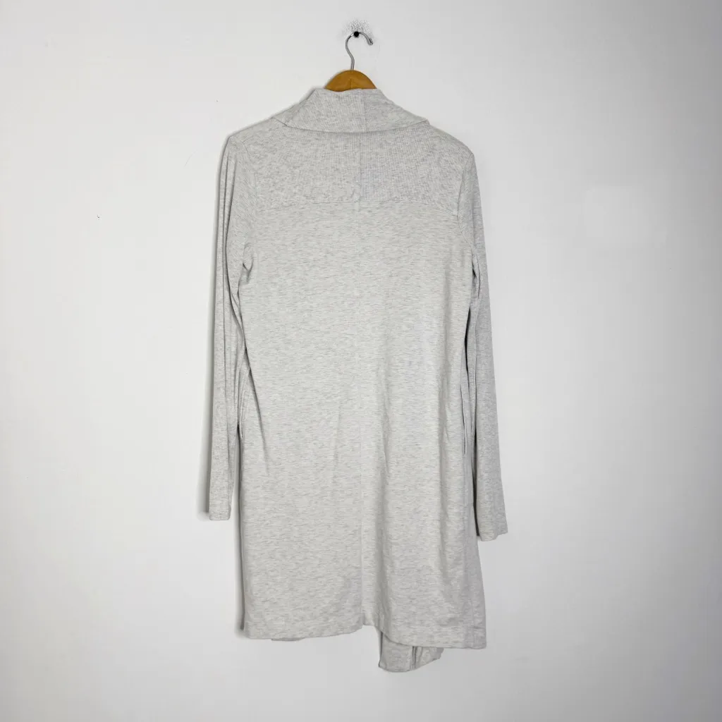 Athleta Pranayama Wrap Cardigan Fog Grey Size Small - Image 2