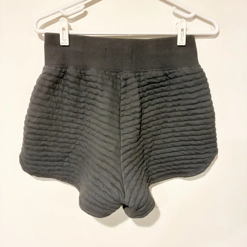 Everlane Grey The Organic‎ Cotton Quilted Short in Slate Size Small Pull On - Image 7