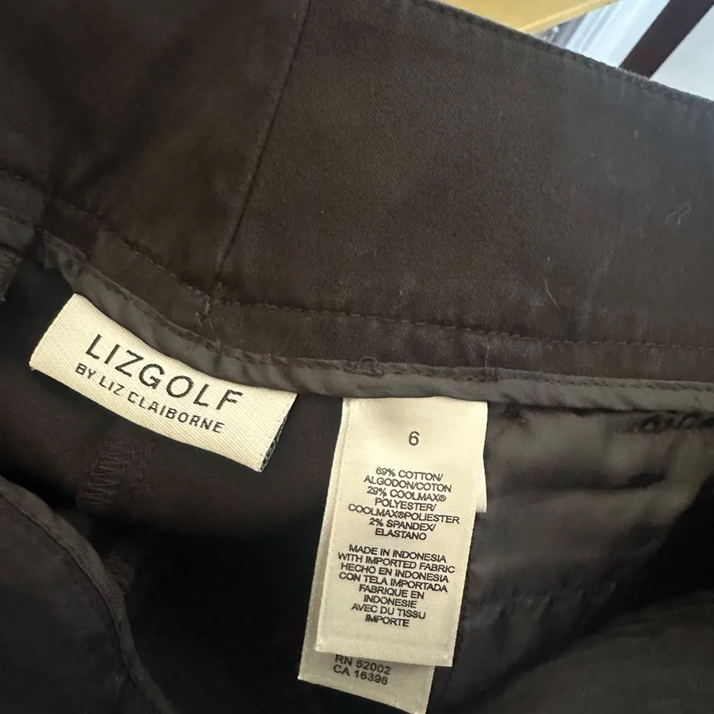 Claiborne Women's Liz Golf Shorts Size 6 - Image 3