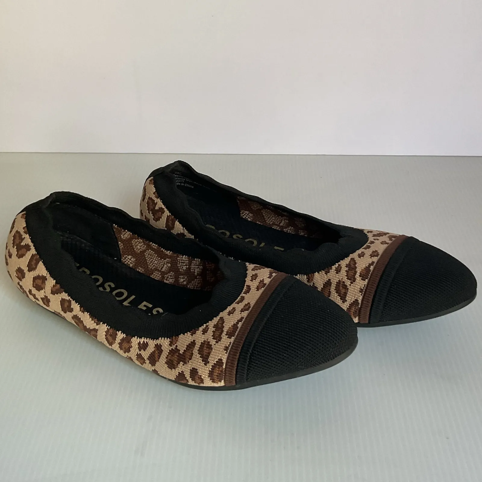 Aerosoles Leopard Print Flats Size 8M Women’s Slip On Ballet Shoes Round Toe - Image 4
