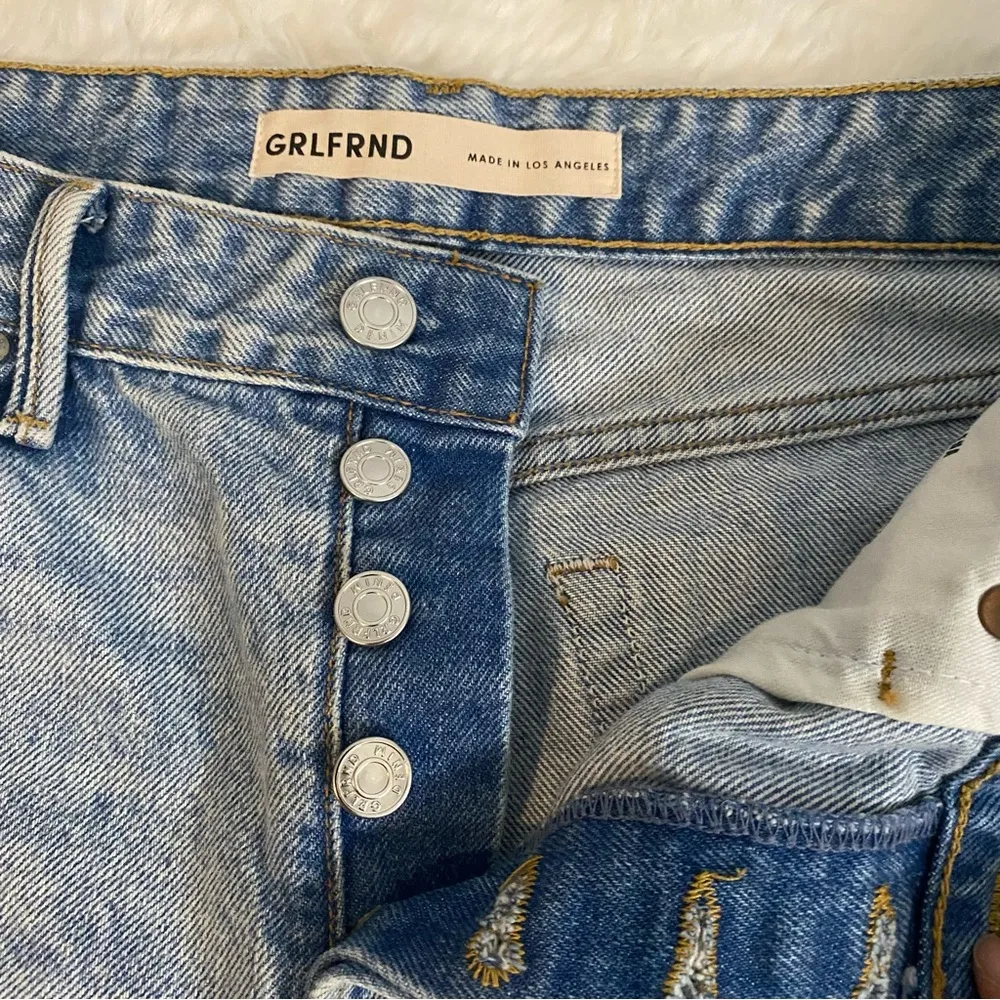 GRLFRND Women’s Helena High Rise Cut Off Short in Newport Size 26 - Image 3