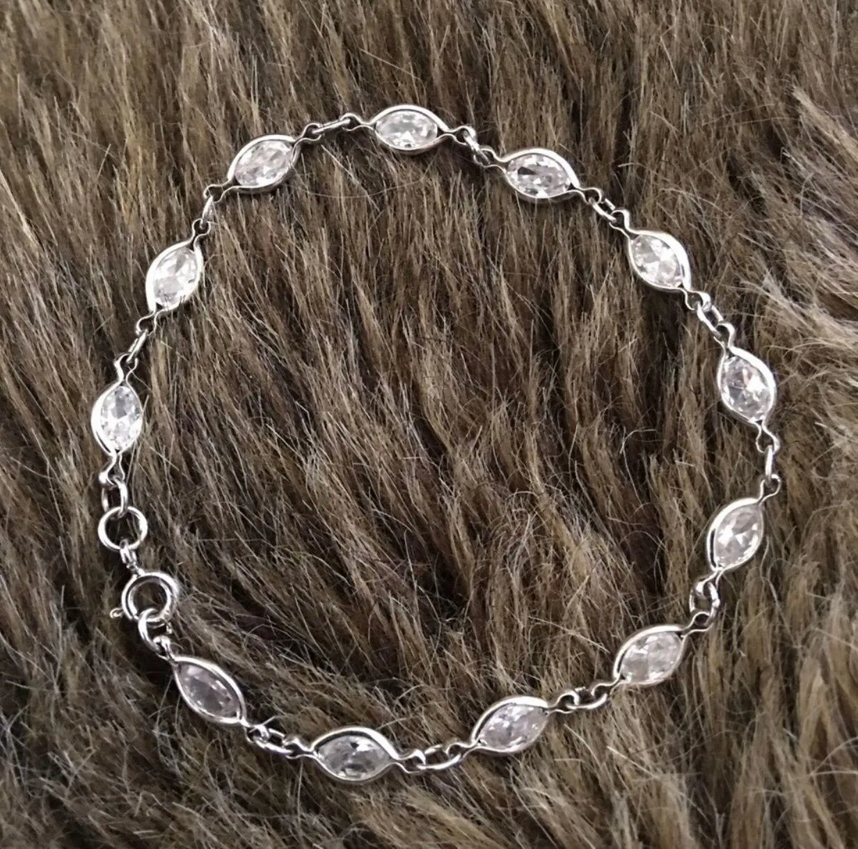 Oval pavilion cut cz 925 sterling silver bracelet - Image 2