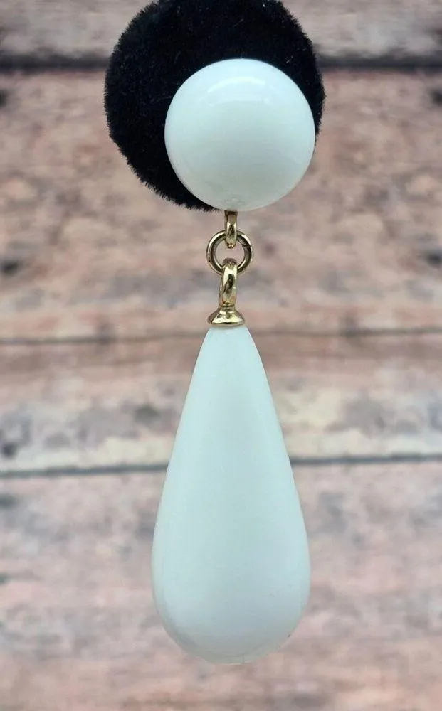 KJL Kenneth Jay Lane Retro Lucite White Teardrop Dangle Earrings Statement 2.5" - Image 3