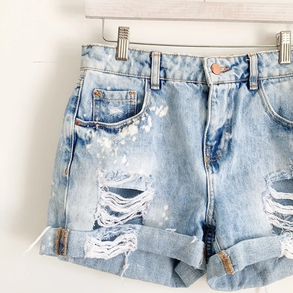 Zara Basic Distressed Denim Shorts Y2K - Image 2