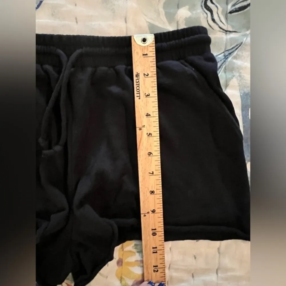 M Tie-Waist Comfy Lounge Shorts - Image 9