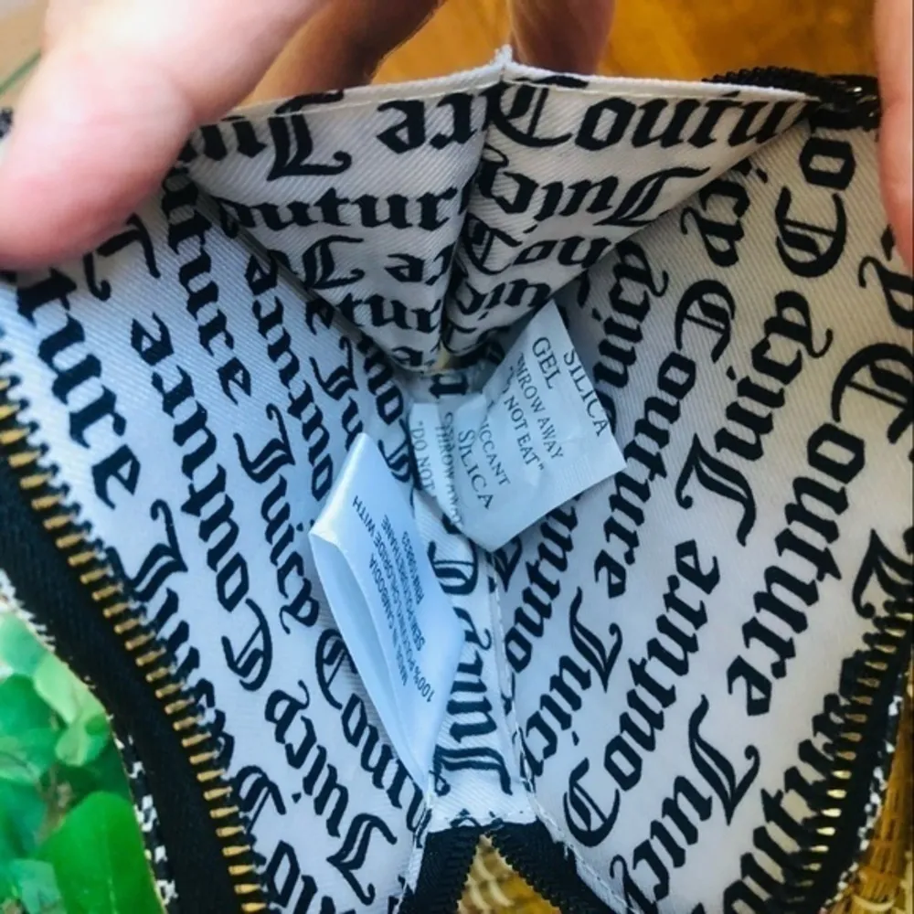 Juicy Couture Heart Coin Purse Black & Red Logo Print – NWT - Image 4