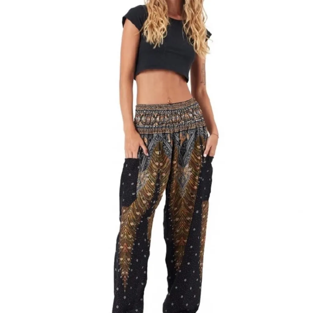 Bohemian Multicolor Women's Harem Pants & Inspirational Tees Bundle - Image 11