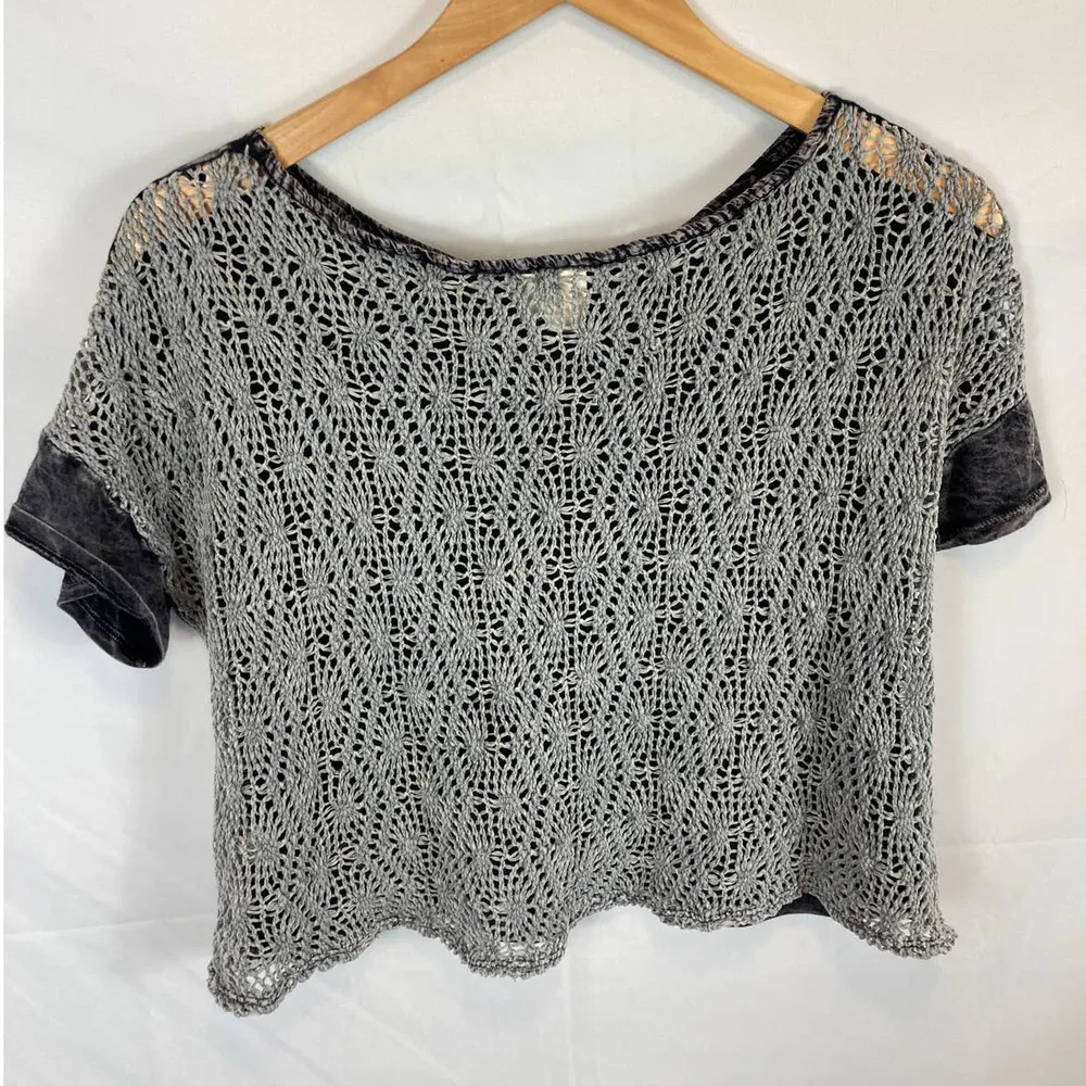 Daytrip Buckle Celestial Crop tshirt Burnout Grey Size Small - Image 7