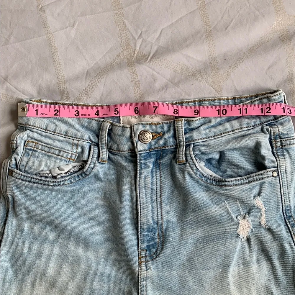 Light Blue Distressed Women's Jeans - Image 2