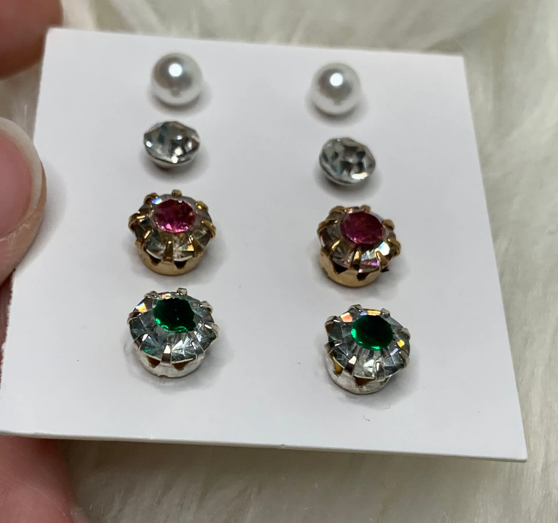 NWOT 4 Stud Earrings Multiple - Image 5