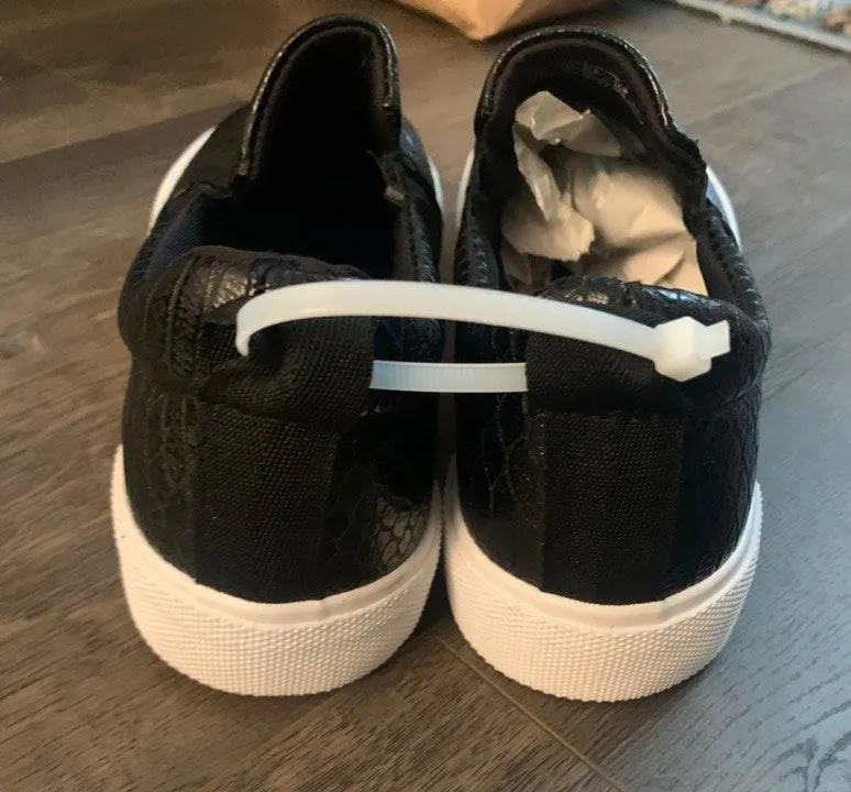 Black Slip On Sneakers Size 8 - Image 3