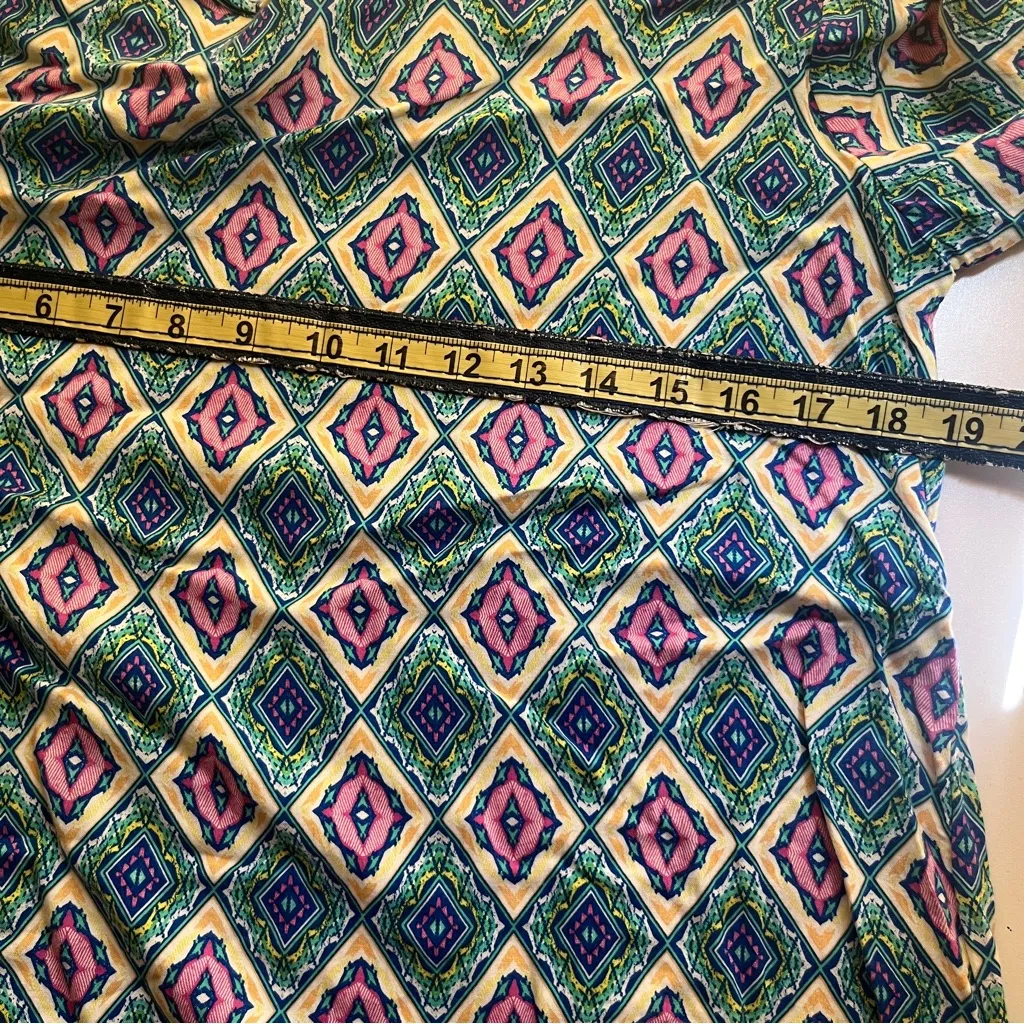 Miami Blue and Pink Geometric Women's Blouse Large - Image 6