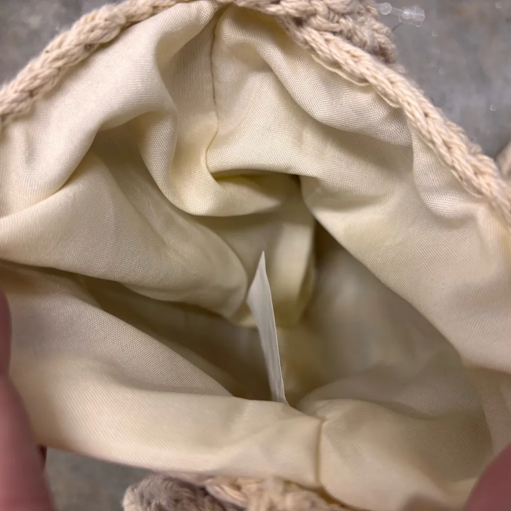 No Boundaries Boho Crochet Granny Square Crossbodypurse Cream Red Womens NWT - Image 4