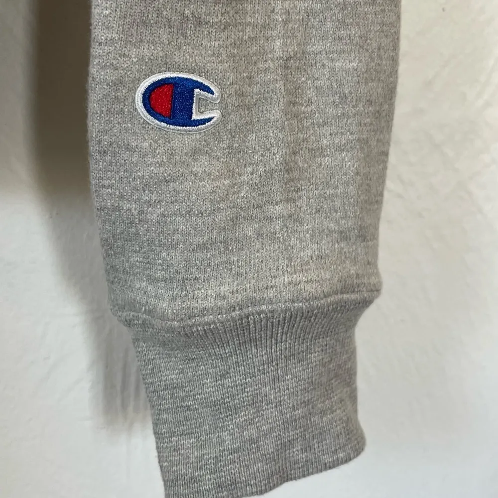 NWT Champion Reverse Weave Womens‎ Pullover Hoodie Gray Small Embroidered Logo - Image 2