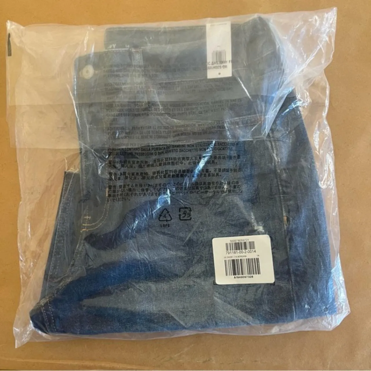 Old Navy  HighWaisted OG Straight CutOff Jean Shorts - Image 4