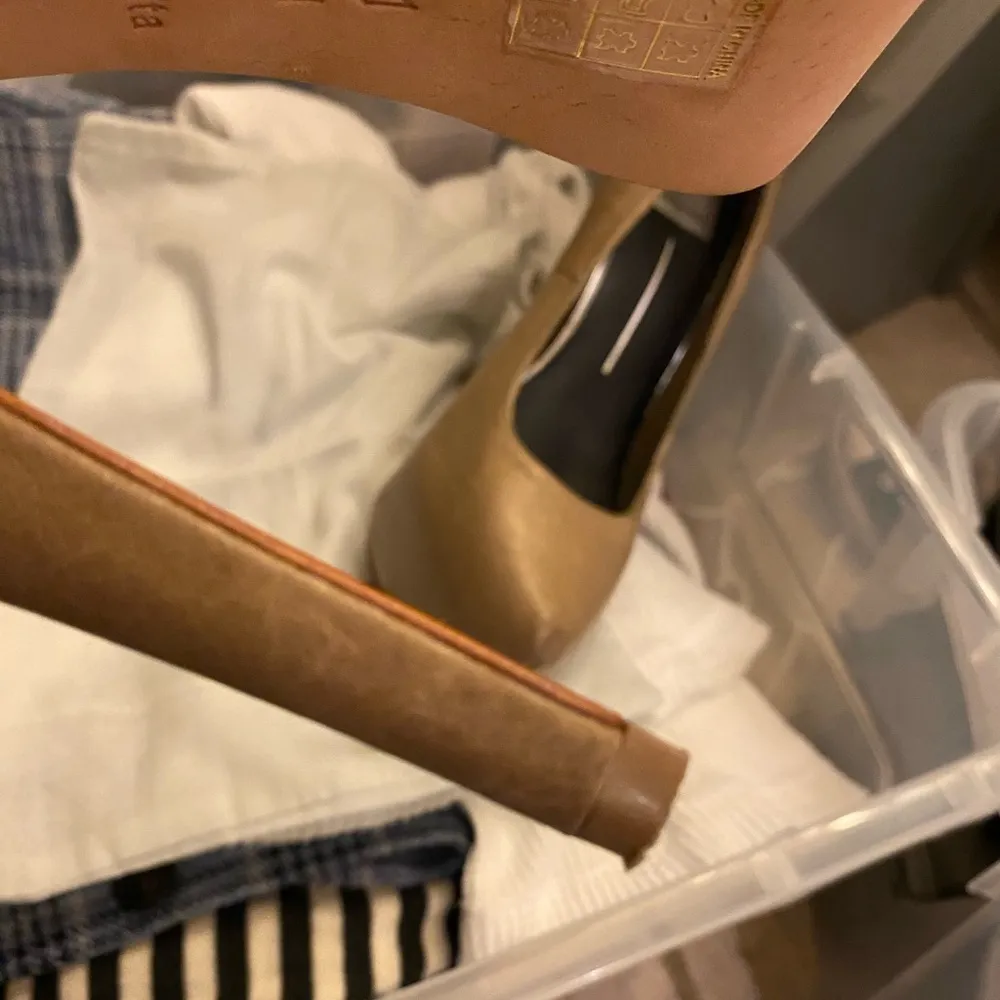 DV by Dolce Vit Dolce Vita Tan Platform Pumps-Devon Desert Leather - Image 5