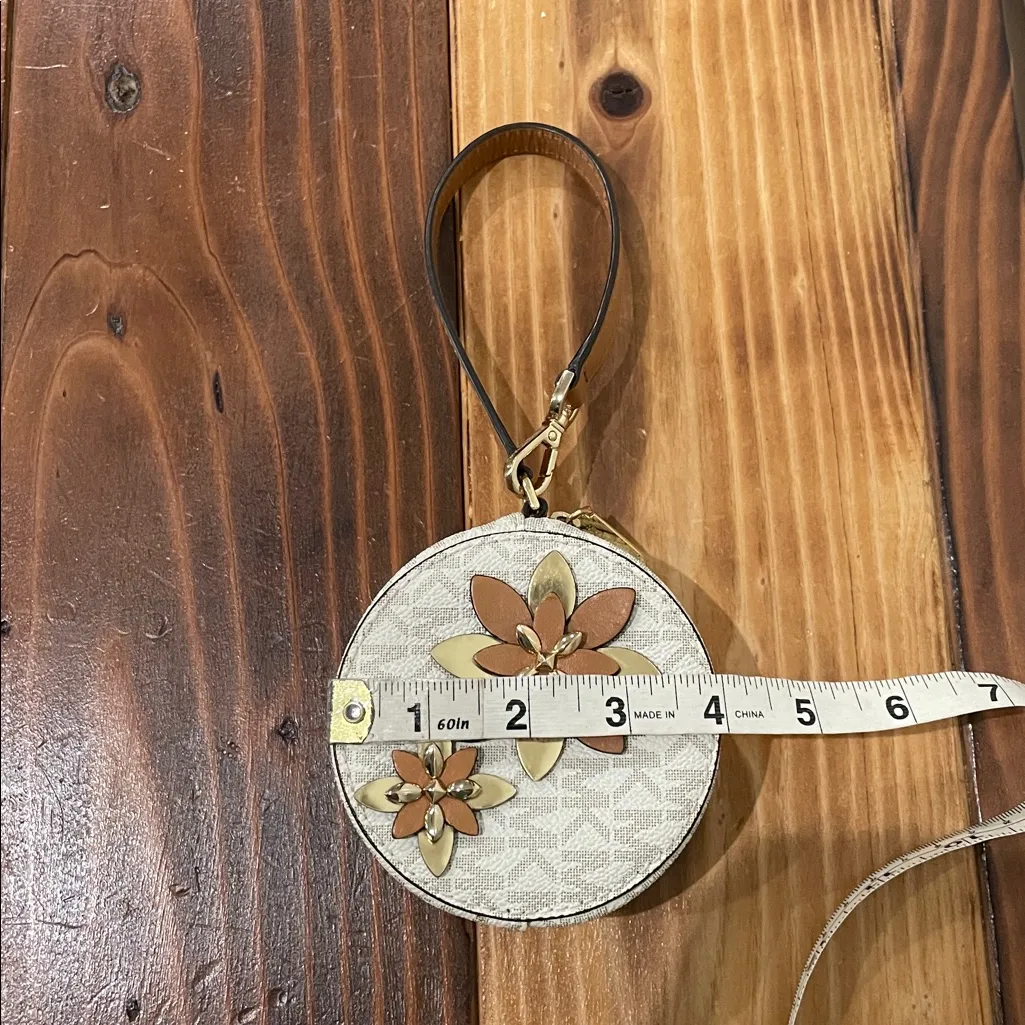 Michael Kors Flower Pouch Small Coin Case - Image 10