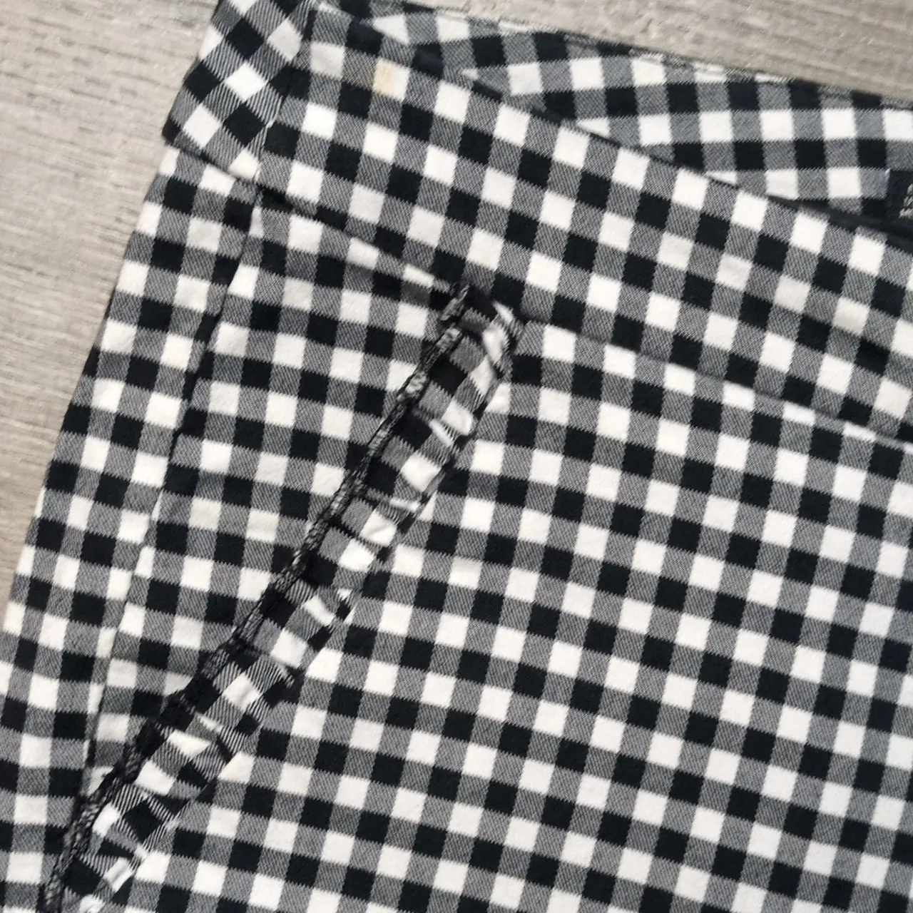 ZARA  Basic Black And White Gingham Print Trousers Size Small - Image 2