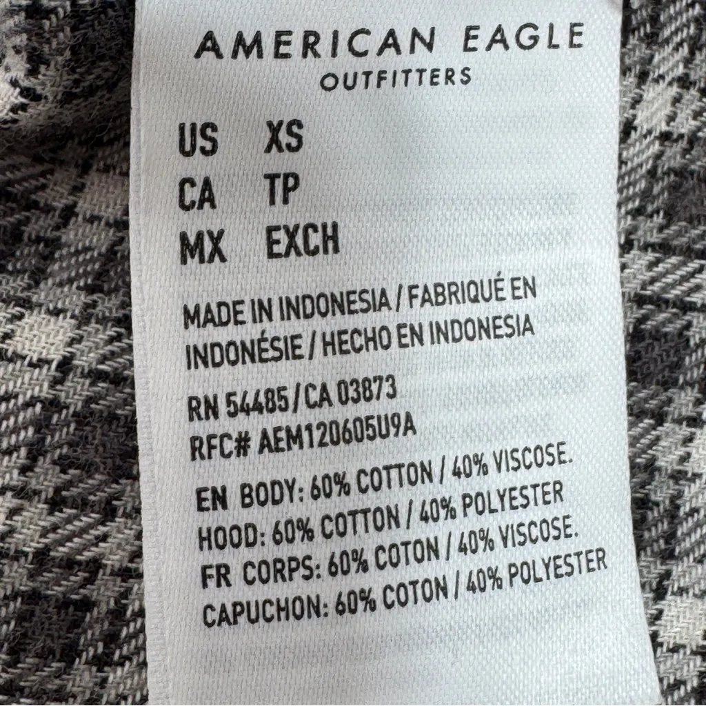 American Eagle Plaid Hoodie Crop Button Up Shirt Grey XS Distressed Shacket - Image 13