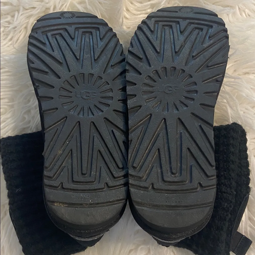 UGG Black Knit Cuff Winter Boots size 8 condition is very good see all photos - Image 9