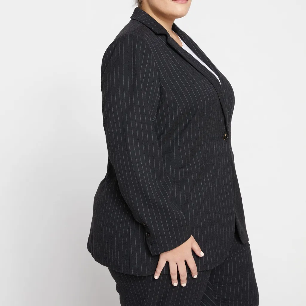 NWT Universal Standard The Pinstripe Blazer Graphite Office Career 18-20 M - Image 6