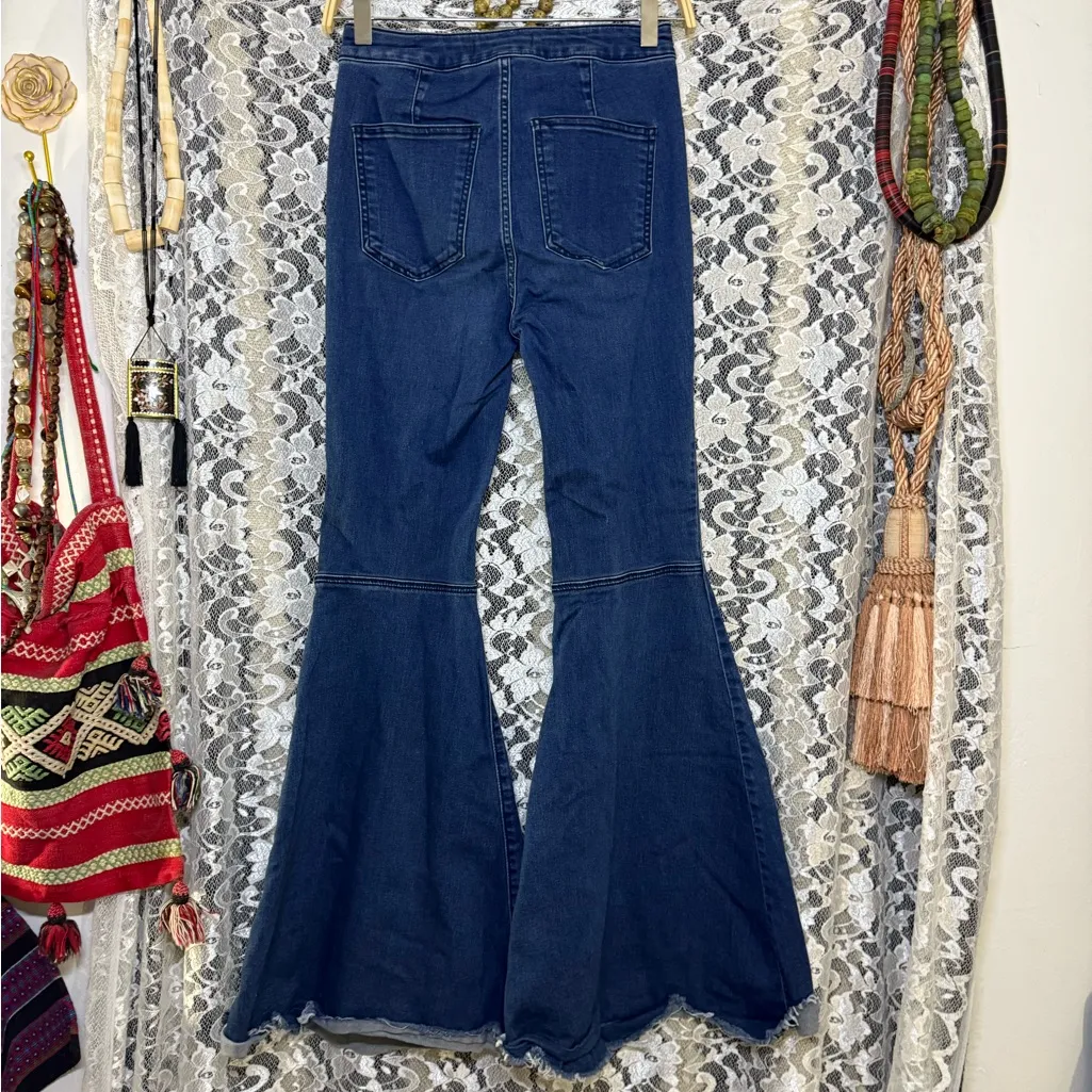 Free People float on bell bottom jeans High Rise Blue Flare sz 26 we the free - Image 9