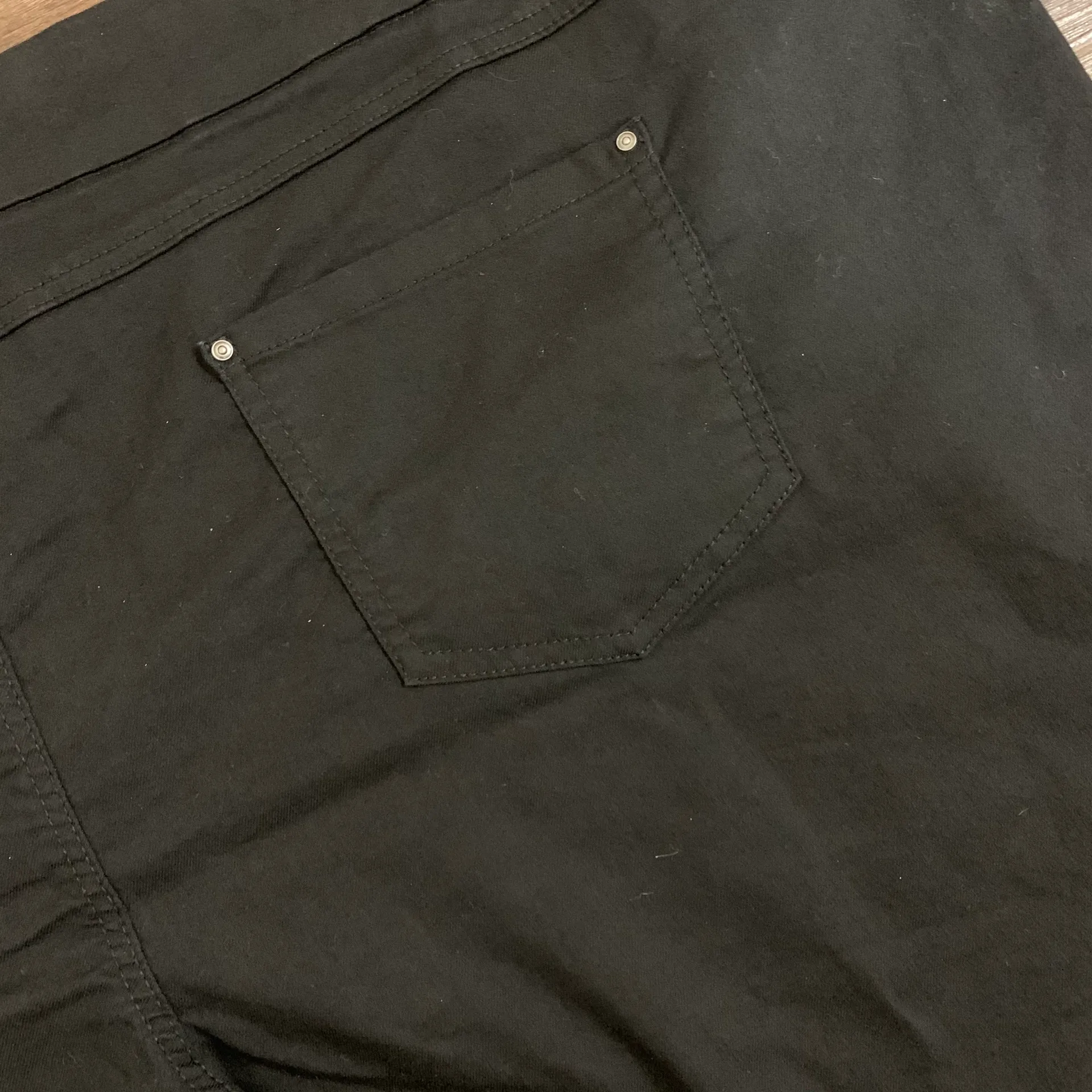 Black 5 Pocket Pull On Denim Shorts - Image 8