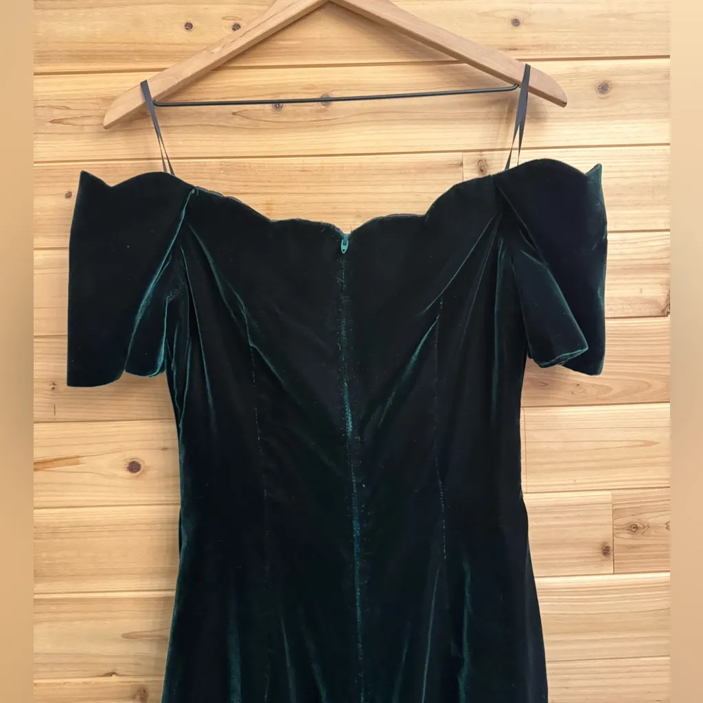 Vintage Hollywood Nites Medium Green Crushed Velvet Off Shoulder Dress Christmas - Image 10