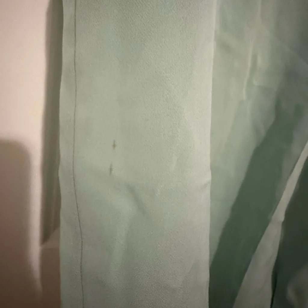 Vince Pleated Mint Green Sleeveless Silk Top Size Small - Image 5