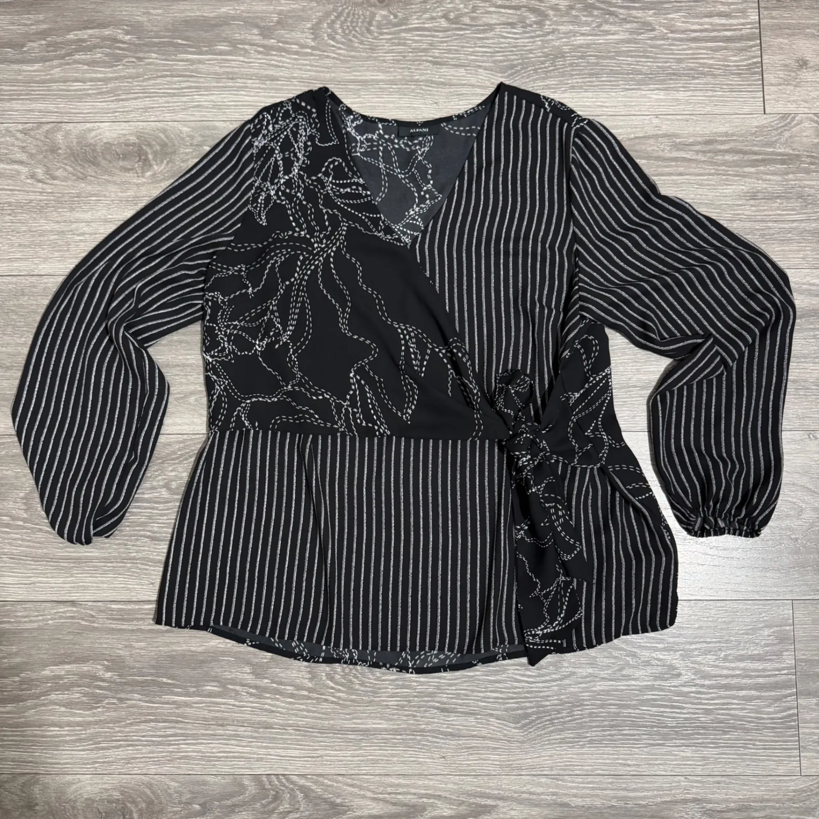 Alfani Black Women's Size L Chain Stripe Wrap V Neck Long Sleeve Blouse Top - Image 6