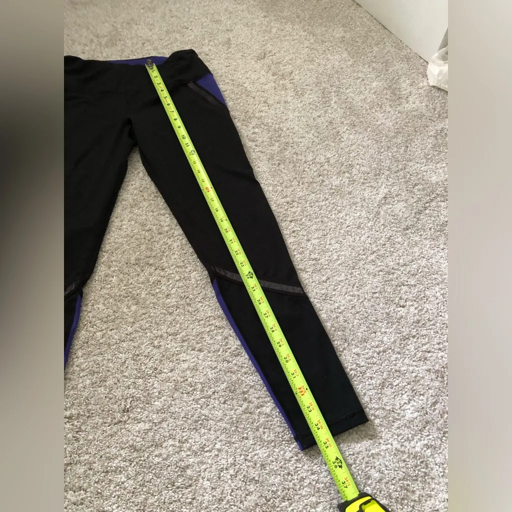 VSX Victoria's Secret Women's Size M Knockout Sports Yoga Leggings - Image 10