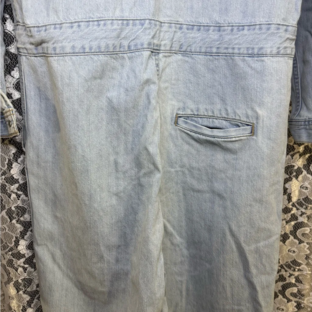 Levi's Light Blue Denim jumpsuit like new small drawstring pockets Baggy - Image 9