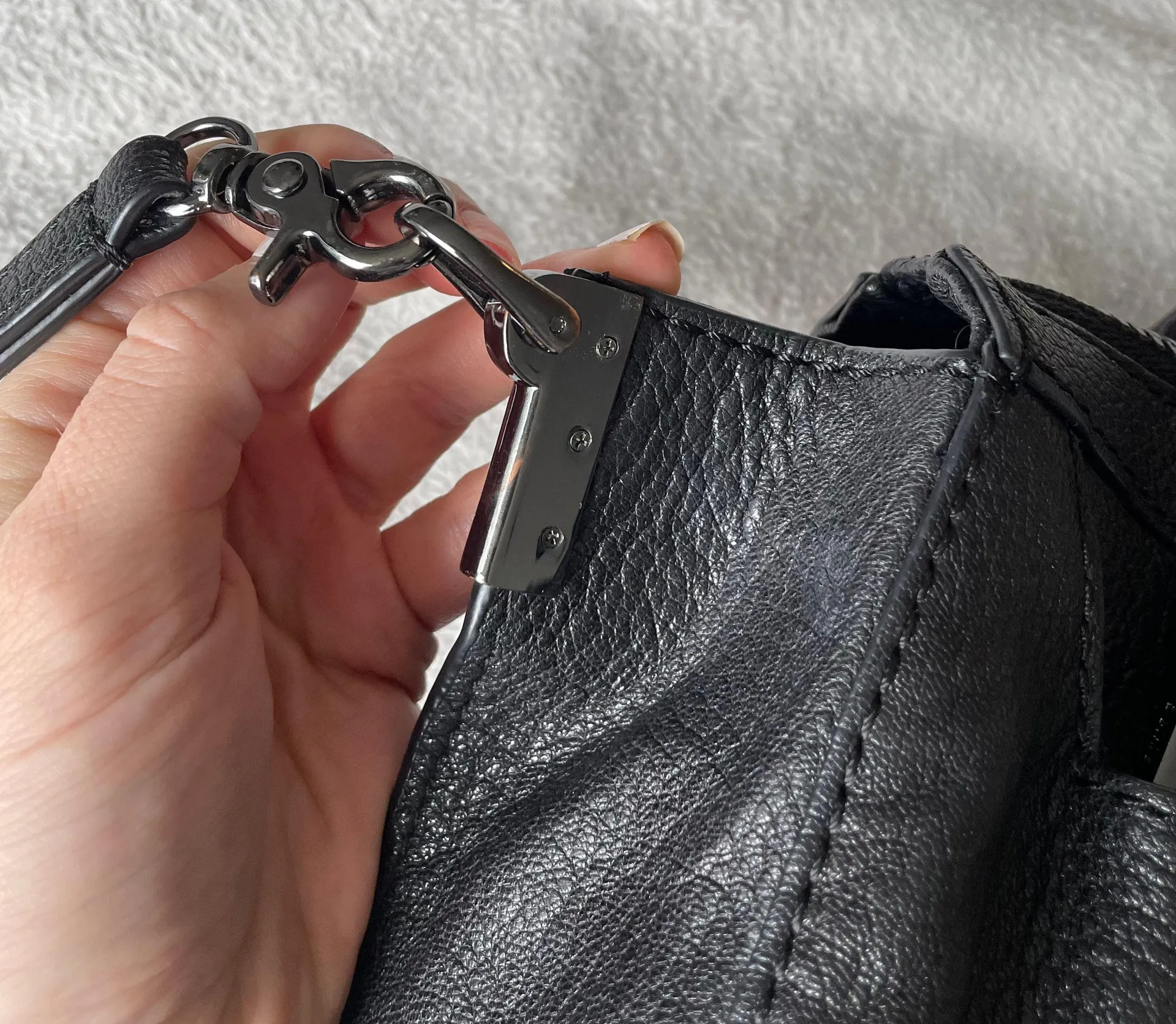 Botkier Dylan Mid-size Satchel Black - Image 5