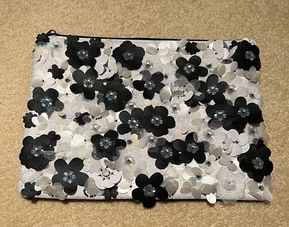 ASOS mono floral embellished zip top clutch bag - black & white - Image 3