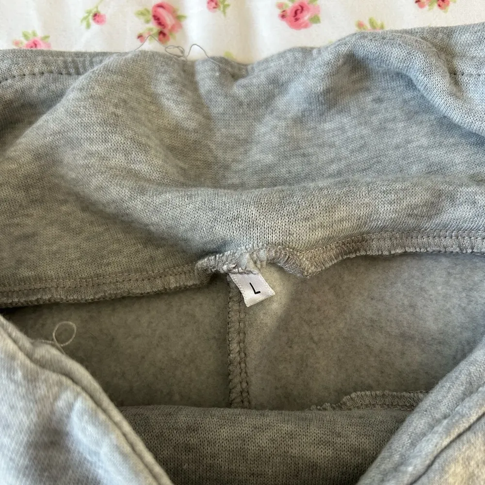 Grey low rise flare sweatpants Gray Size L - Image 4