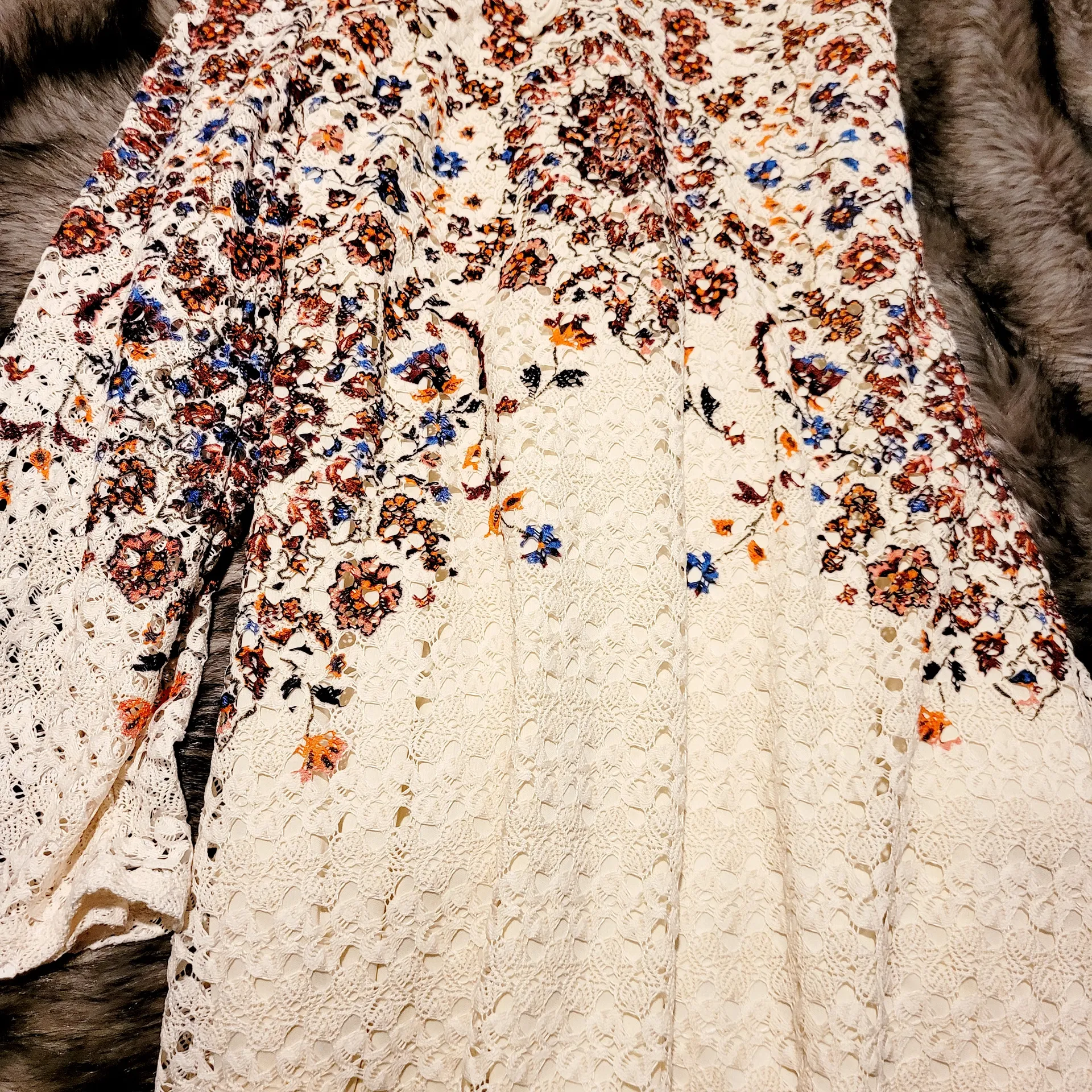 Xhilaration Cream Floral Lace Jacket - Image 2