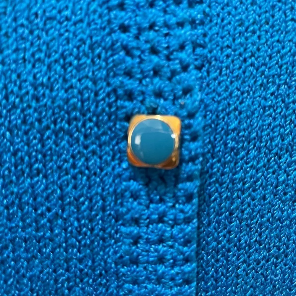 St. John by Marie Gray Knit Sweater Collard Dress With Gold and Blue Belt - Image 13