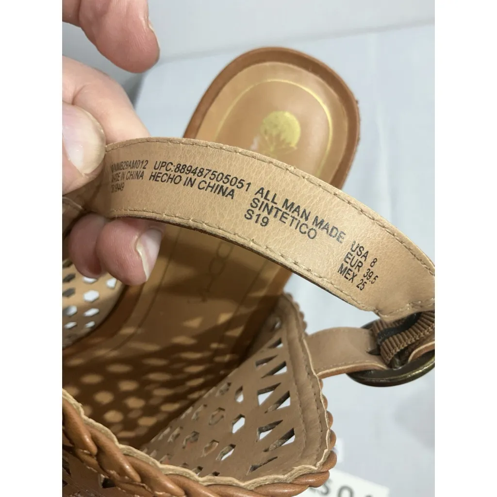 Womans Big Buddha Sandal Shoes 8 Brown Vented Slingback Open Toe Block Heel - Image 7