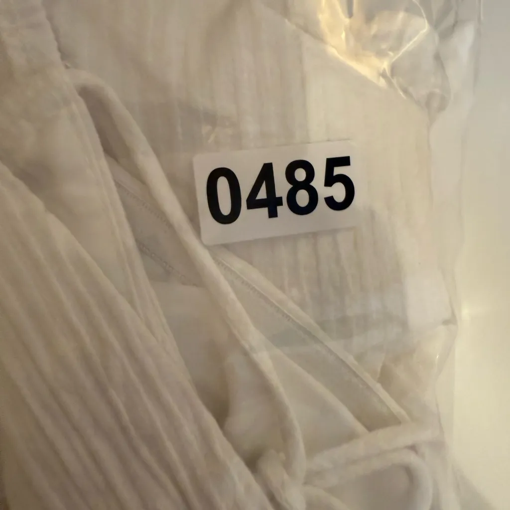 SELFIE‎ LESLIE
Corina Pleated Bust V-Back Dress White - Image 7