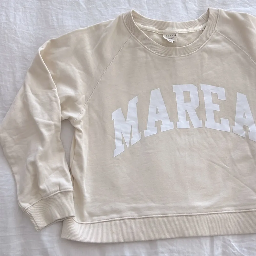MAREA by Liz Joy Cream Graphic Cropped Pullover Sweater XS White - Image 3