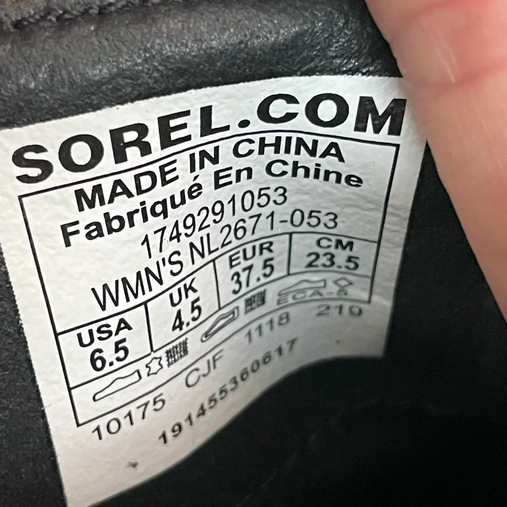 Sorel Boots Emelie Chelsea Leather Ankle Waterproof Lugged Soles Olive Green - Image 13