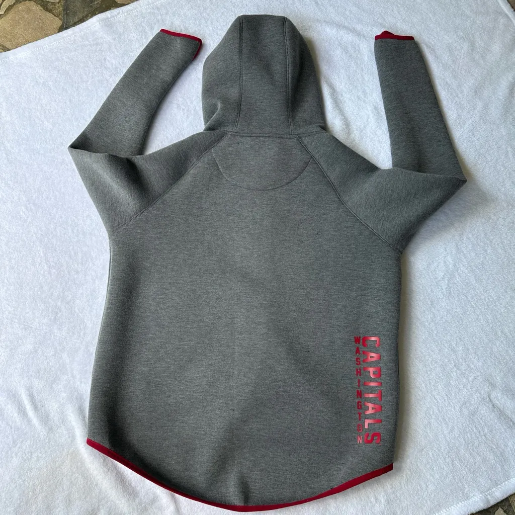 Touch by Alyssa Milano Red Jacket with Gray Lining size M Size M - Image 11