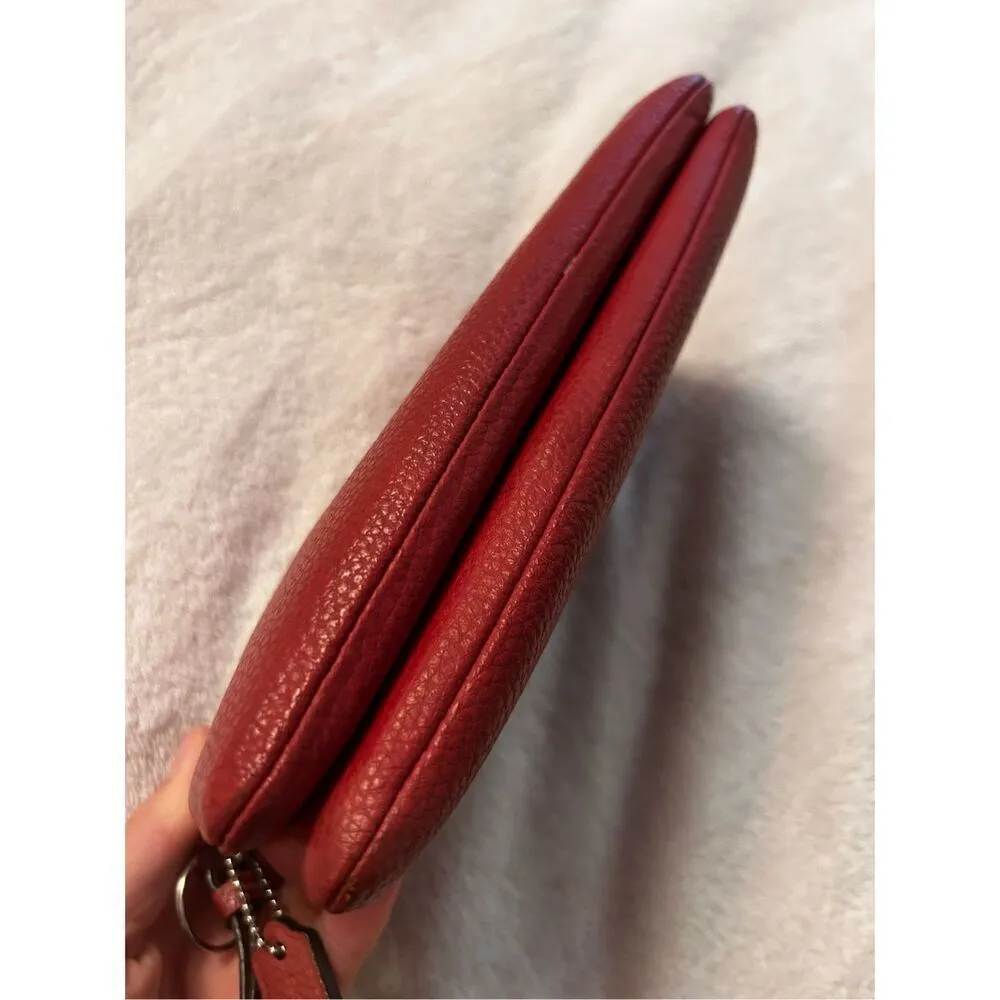 Coach red wallet wristlet leather with two pockets - Image 4