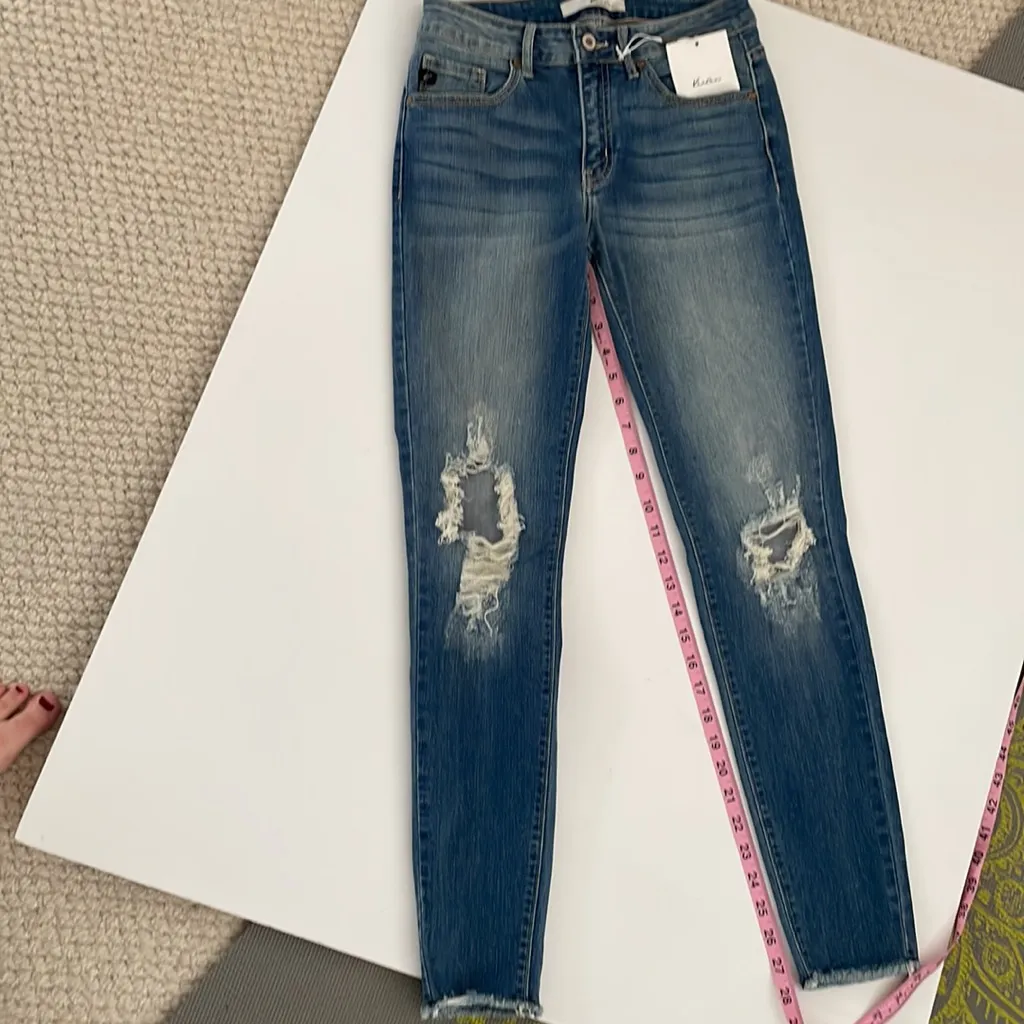 VICI KanCan distressed knee skinnies - Image 3