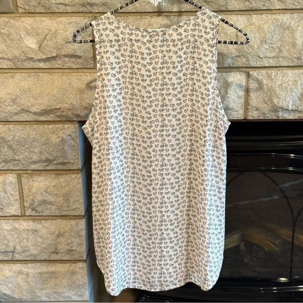 Van Heusen White Sleeveless Relaxed Tank Top Bicycles Medium - Image 5