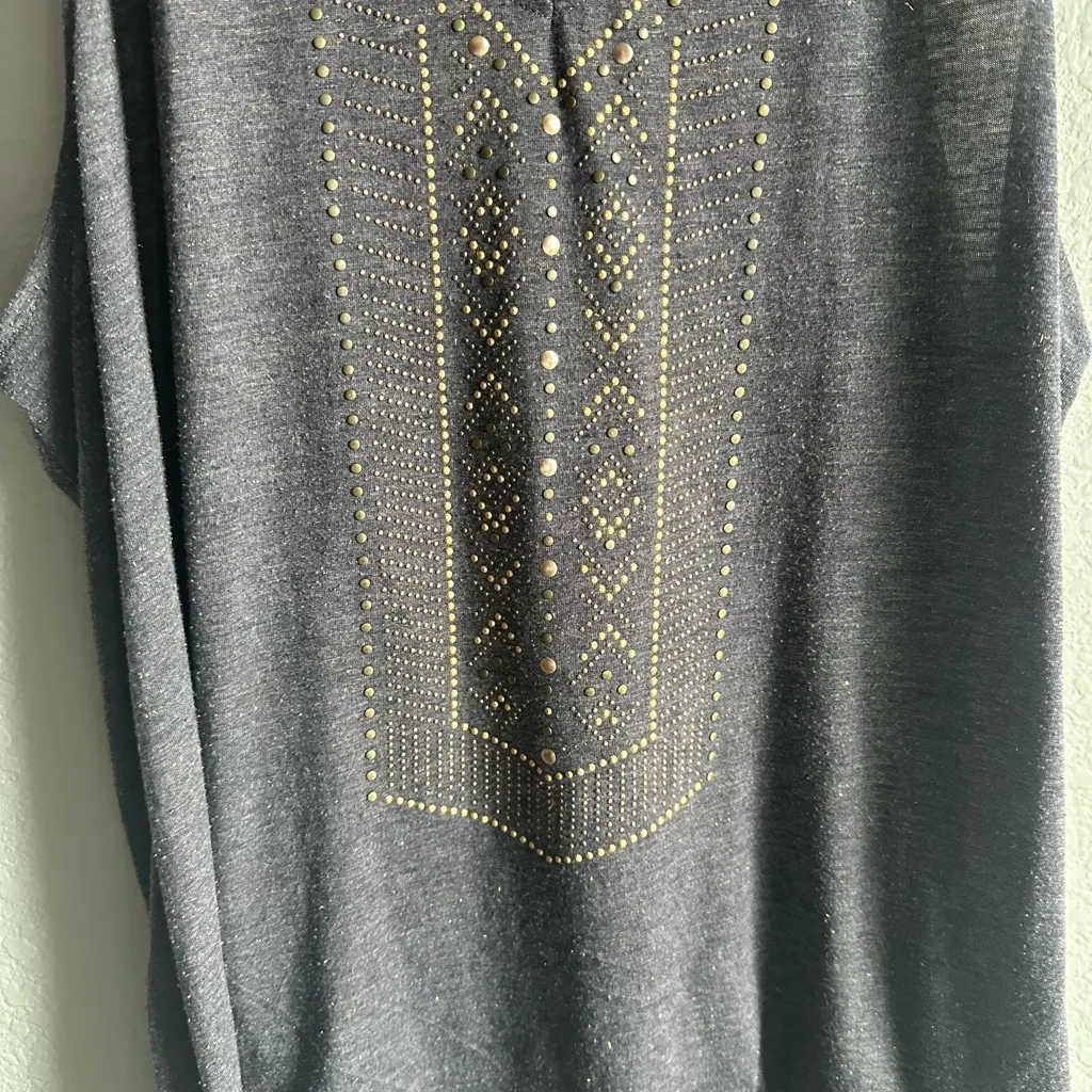 🩶Knox Rose Charcoal Grey and Good Sparkle Embellished V-neck Tank Top - Image 4