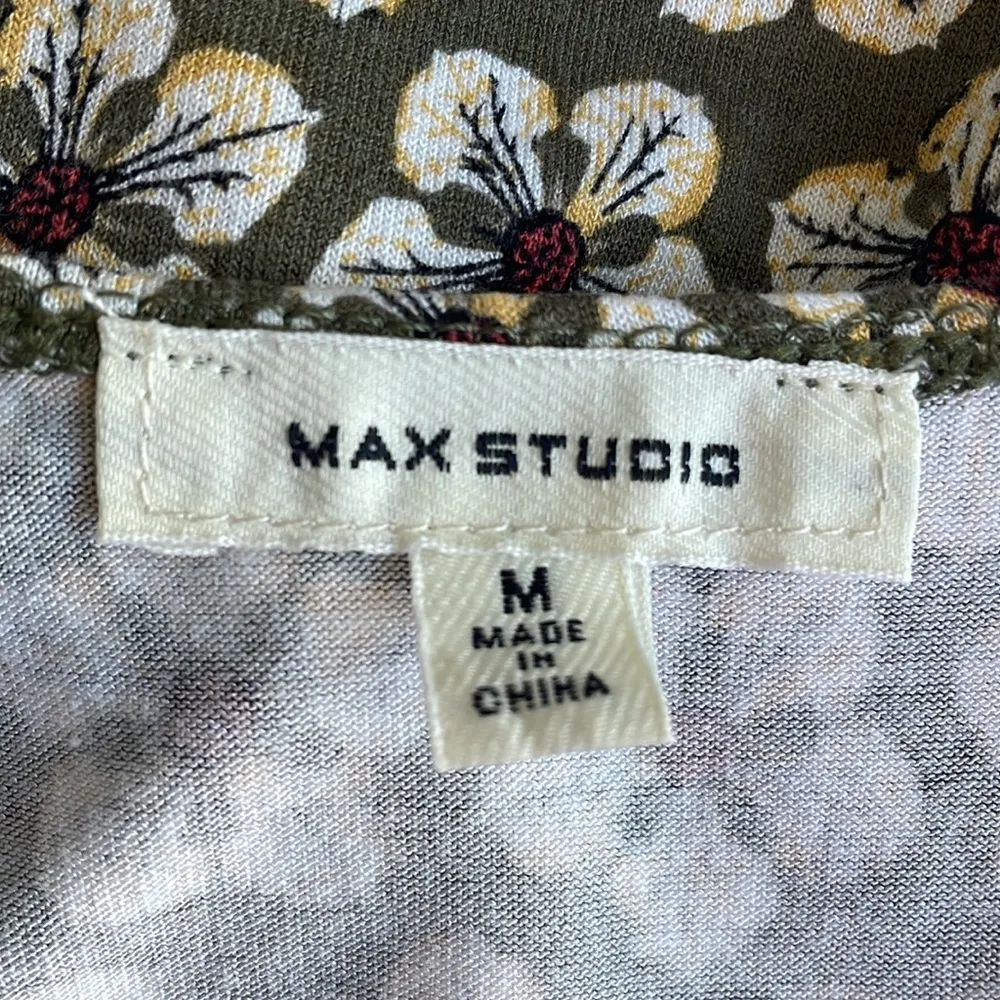 Max Studio Floral Vneck Tank Top - Image 4